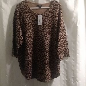 New a.n.a women leo print shirt.